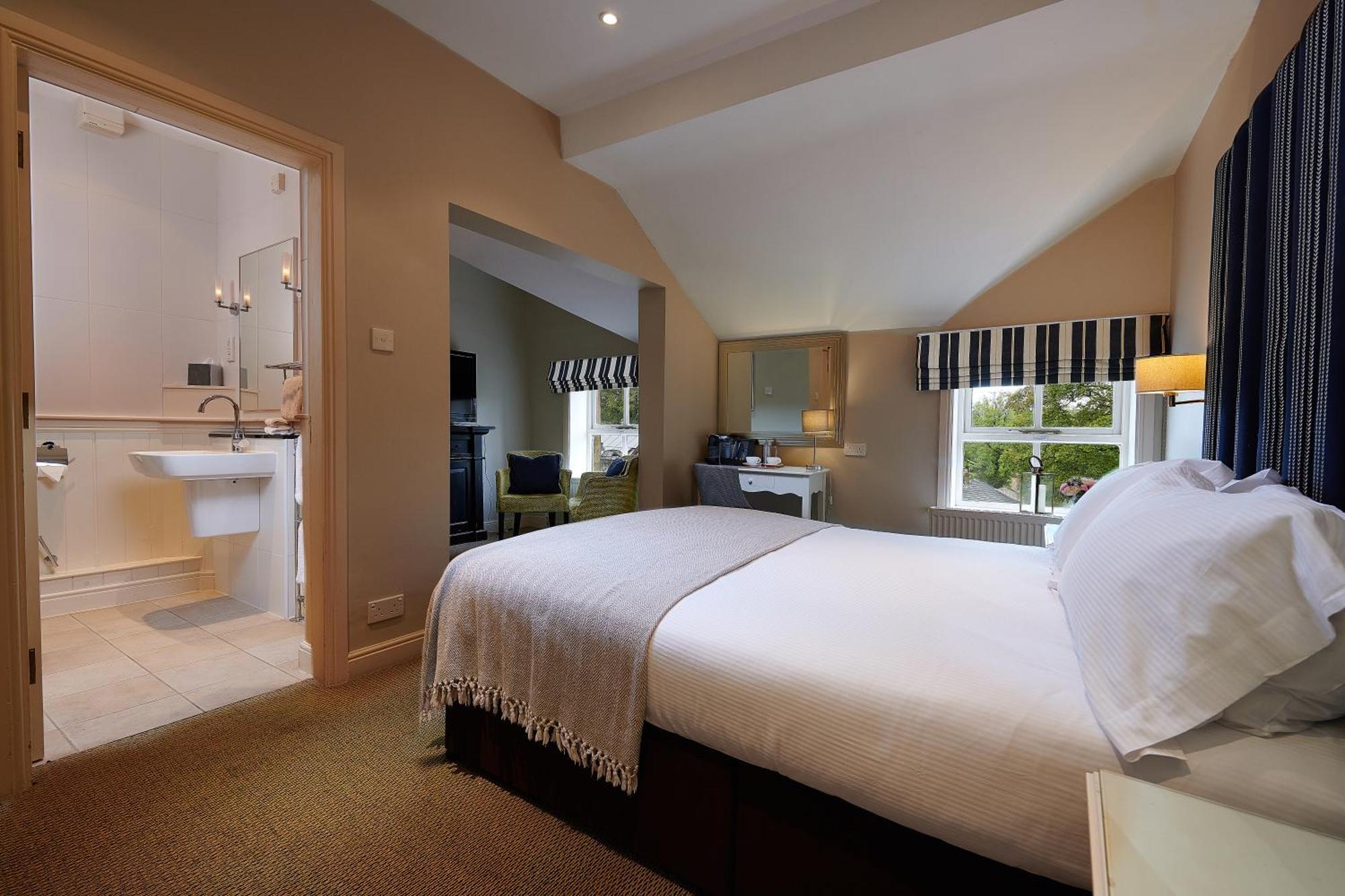 The Fell Hotel Бернсолл Экстерьер фото