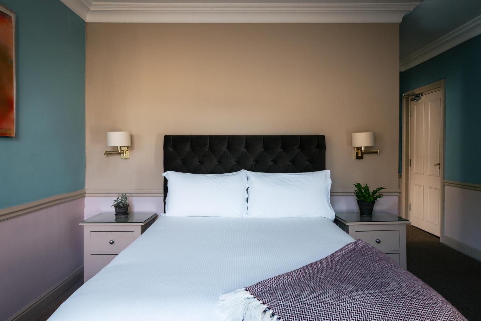 The Fell Hotel Бернсолл Экстерьер фото