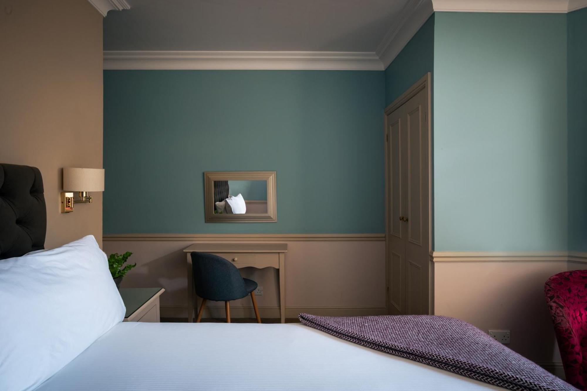 The Fell Hotel Бернсолл Экстерьер фото