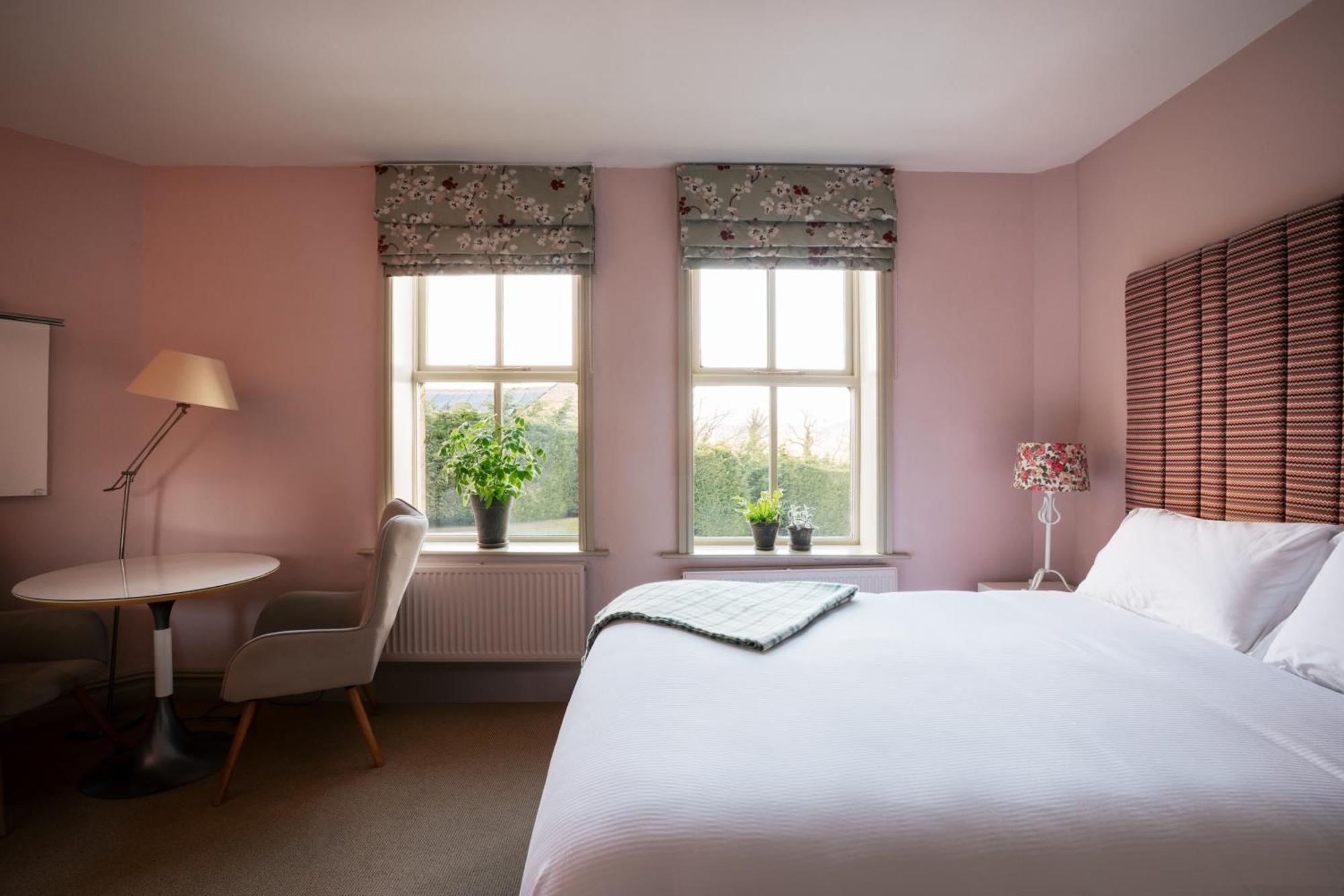 The Fell Hotel Бернсолл Экстерьер фото